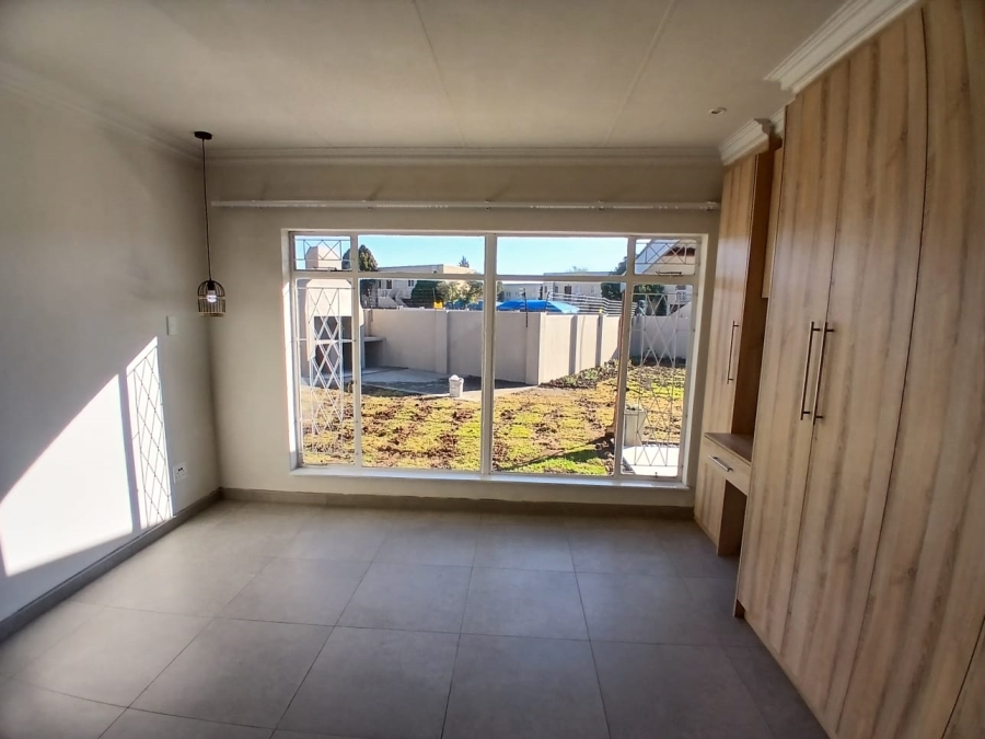To Let 4 Bedroom Property for Rent in Pellissier Free State